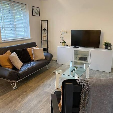 2 Bedroom Private Spacious Apartment In West Midlands Birmingham Exterior foto