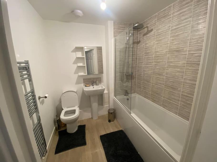 2 Bedroom Private Spacious Apartment In West Midlands Birmingham Exterior foto